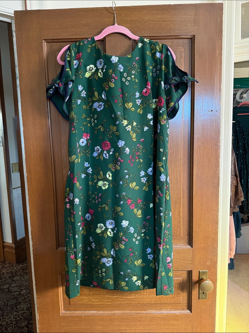 Ann Taylor Green Floral Shift Dress